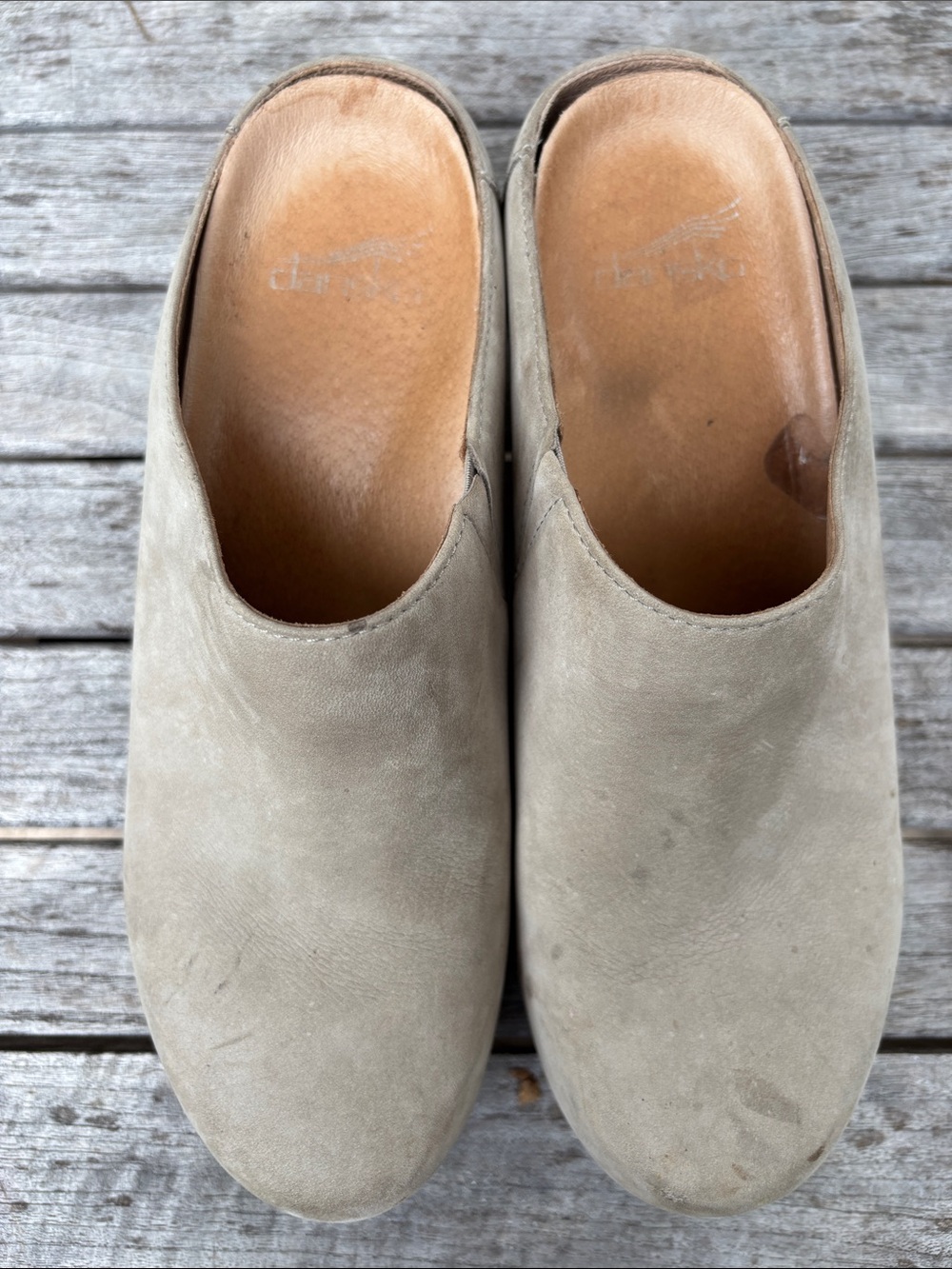Dansko Taupe Nubuck Leather Mule Clogs Size 39 Wood Heel